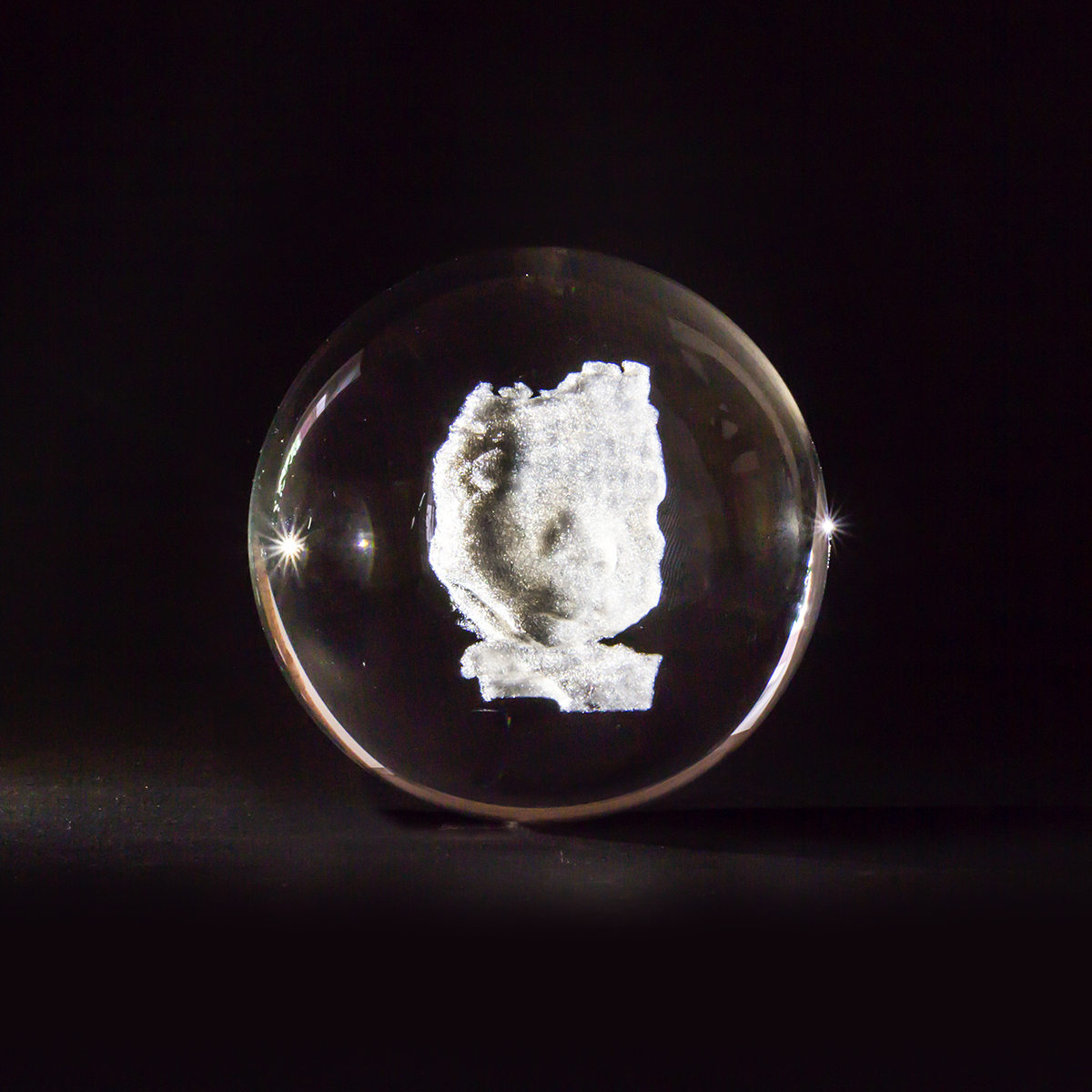 3D Küre Işıklı Bebeğini Hisset